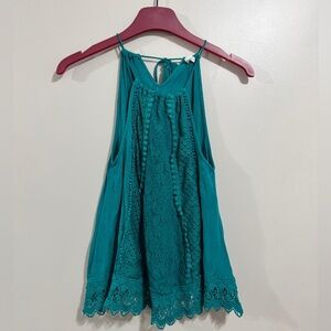 Lace Hint of Mint Halter Style Tank Top Woman’s Size Medium